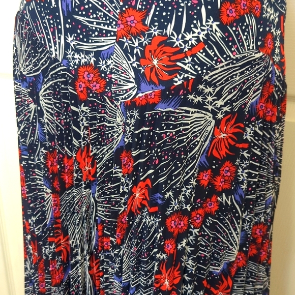 & Other Stories Shinjuku Pleated Bottom Dress - Picture 7 of 9